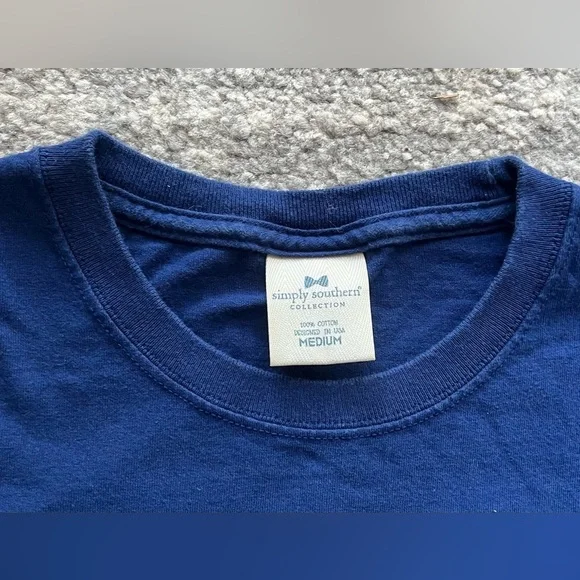 Simply Southern Collection Tie-Dye “Family is everything” and Blue tee Medium - Picture 10 of 13